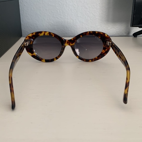 DIFF Eyewear Sunglasses - Picture 3 of 4